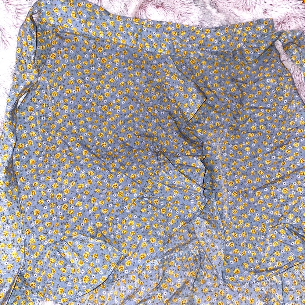 Flower pattern mini wrap skirt